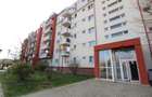 Aradului; decomandat, bucatarie inchisa. Parcare privata inclusa. - 21