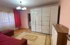 Apartament 2 camere, centrala proprie,semidecomandat, zona Dacia - 1