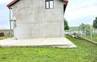 Casa de vanzare langa lac - 9