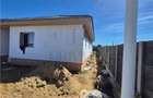 Duplex 4 camere - despartit prin CT - zona foarte buna - asfalt - posibilitate a - 6
