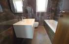 Vila langa lac | 5 Camere - 9