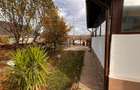Apartament 3 camere, pe 2 nivele cu curte, in Bucium - 1