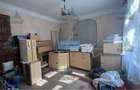 Casă de vânzare cu 3 camere - 9