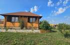 Teren cu cabanuta de lemn in Zaicesti - 2