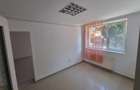 Apartament de 62 mp , parte din casa, cu intrare separata, posibil spatiu comerc - 2