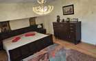 Marasesti-Central-vila S+P+1+M- ter- 410 mp la 480000 euro