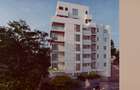 Centrul Capitalei, apartament cu 2 bai, etaj superior ! - 15