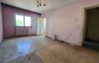 Apartament 2 camere Decomandat - etaj 2 - 1