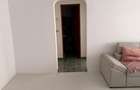 Apartament cu 2 camere zona Unirii Sud etaj intermediar Pret: 80.000 - 2