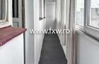 Apartament spațios de 3 camere, decomandat, langa metrou - 1