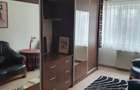 Ofer de inchiriat 3 camere - 3