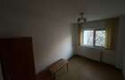 Apartament 3 camere decomandat, etajul 2/4, zona Dacia - 3
