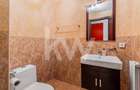 Închiriere apartament 4 camere, acces la parcare cu barieră, strada De Mijloc - 17