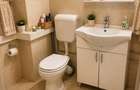 Apartament 2 camere decomandat -zona centrala - direct de la proprietar - 5