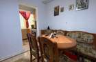 Apartament 3 camere | Decomandat | Etaj 2 | Parcare | zona Poarta 6 - 8