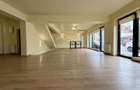 Spatiu Comercial *180mp* // 2 parking spaces // Stefan Cel Mare - 1