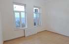 TINERETULUI (metrou) - DIMITRIE CANTEMIR, casa 2 camere, curte proprie - 2
