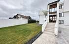 Casa de lux cu 5 camere piscina + sauna + jacuzzi + 2000mp teren Cisnadie - 1
