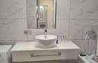 Apartament la cheie, etajul 1, zona clinicii Ametyst - 6