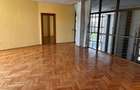 Spatiu comercial de inchiriat ultracentral finisaje premium Chirie: 12-15 mp neg - 4