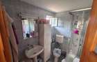 Apartament 3 camere decomandat  78 mp pivnita curte  in zona Centrala - 13