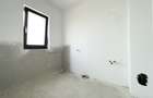 Duplex cu 5 camere despartit prin spatiu tehnic - Urseni - 11