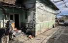Casă de vânzare în Călanul Mic –  2 clădiri, curte, grădină, garaj - 4