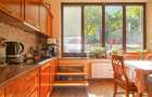 3 camere în Centrul Istoric: 90 mp, curte privată și vedere spre Tampa