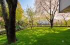 Apartament cu 3 camere, două băi și curte de 288 mp, Drumul Fermei - 8
