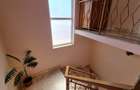 Etajul unei case- Apartament cu garaj si curte proprie - 3