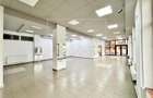 Spatiu comercial cu vitrina la strada - 177 mp - finisat la cheie - 7