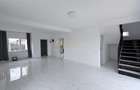 Casa individuala - 4 camere - 2 bai - 560mp teren - 7