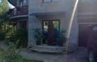 Casă de vanzare  4 camere, -