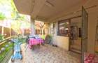 Apartament 2 camere - 80 mp-2 bai - curte - mobilat - 7
