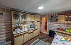 Casă de vânzare – teren 500 mp, două corpuri de locuință, zonă Mall - 7
