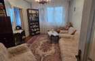 Proprietar vând apartament cu 3 camere în zona centrală  - 1