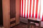 Garsoniera in bloc mixt langa metrou Gorjului, Militari - 1