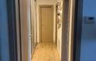 Apartamentul se vinde mobilat și utilat , 2 locuri de parcare și curte 60 mp  - 10