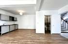 Casă de închiriat 5 camere + 5 băi + 3 balcoane + terasă 800€/luna - 9