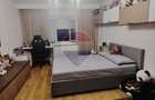 Apartament cu 3 camere de vânzare în zona Dragos Voda