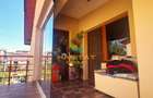 Apartament 3 camere 92 mp + curte 70 mp, 2 locuri de parcare Metrou Leonida