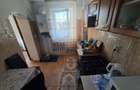 Apartament cu 2 camere, decomandat,  etajul 3/4, zona Baza 3 - 5