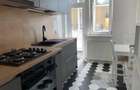 Apartament cu 2 camere decomandate, etaj 1, Central - Traian - 3