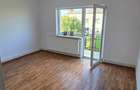 Apartament cu 3 camere, Micro 17,  Bld Independenței - 14