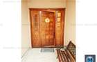 Casa cu 4 camere de vanzare, zona Lupeni, 259 mp #15444 - 15
