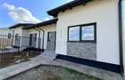 DUPLEX CU 3 BAI - TEREN 375 MP - BUCATARIE INCHISA - 1