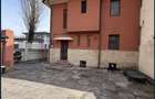Vila / casa de vanzare - 3