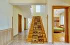 Casa  arhitectura deosebita cu potential afacere - Tractorul - 5 min Coresi - 5