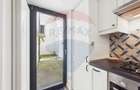 Apartament la parter ce are curte proprie ,  2 camere in Bloc nou - 17