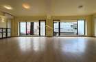Spatiu Comercial *180mp* // 2 parking spaces // Stefan Cel Mare - 2